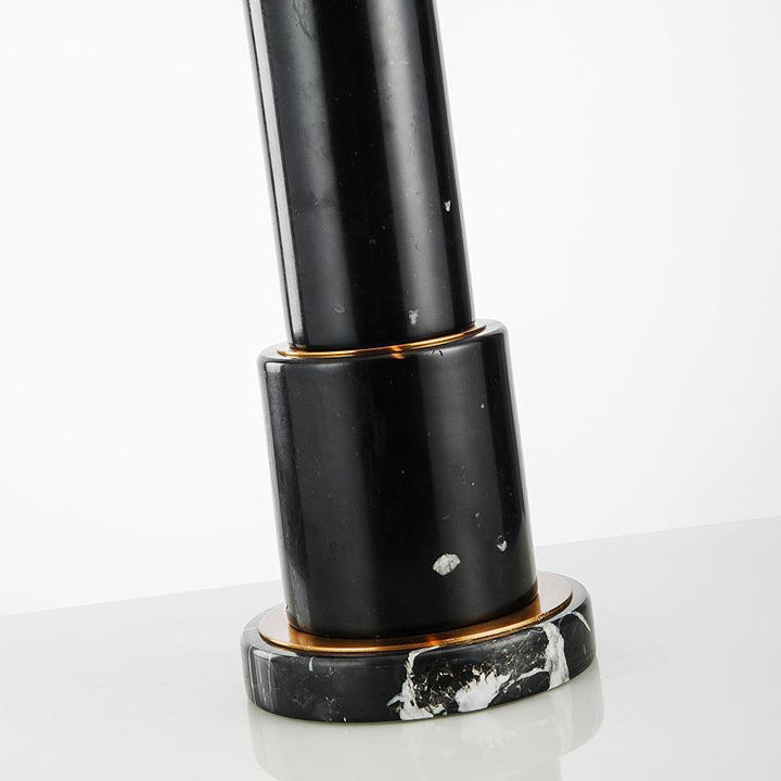 Moderne Minimalistische Tischlampe mit Texturiertem Schirm
