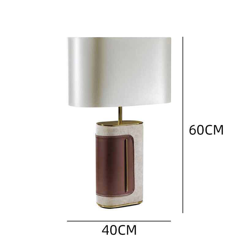 Moderne stilvolle Tischlampe