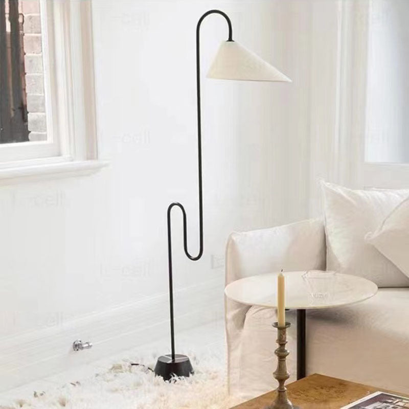 Moderne Kurven Stehlampe