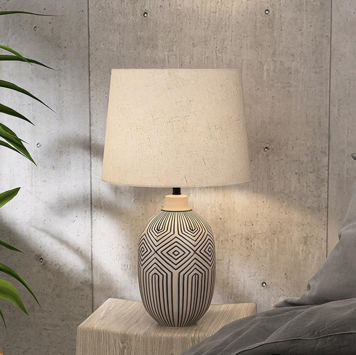 Geometrische Keramische Tischlampe