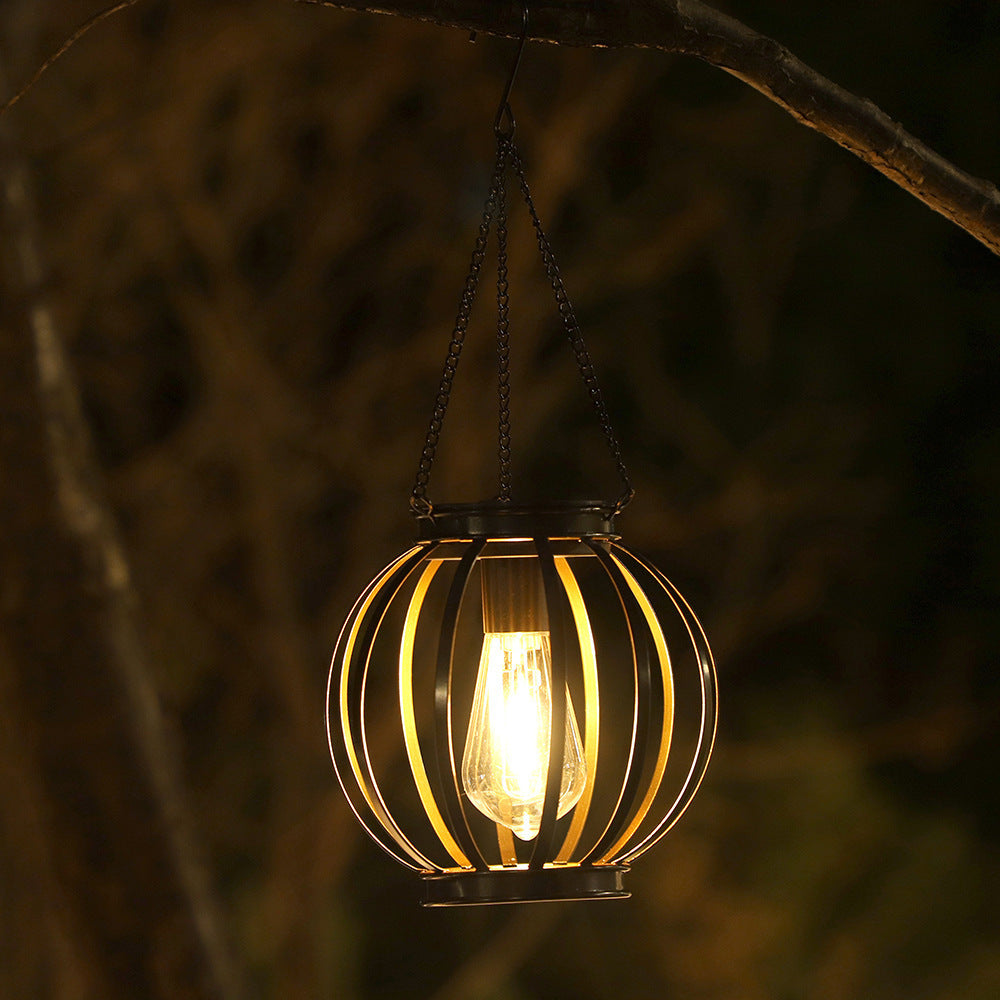 Outdoor Solar Hängeleuchten aus Metallkäfig mit warmem LED-Kerzenlicht
