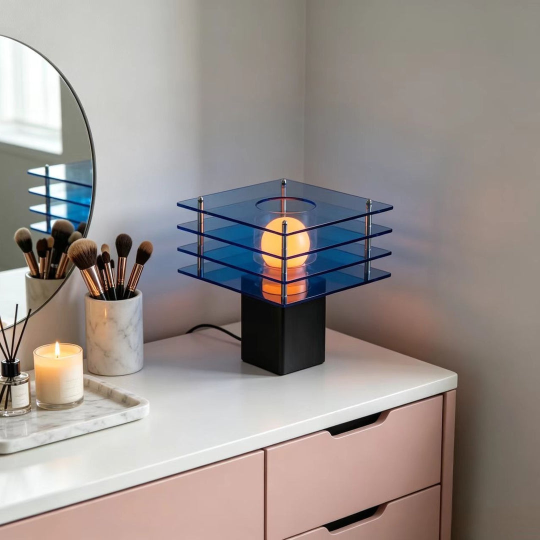 Zeitgenössische geometrische Tischlampe