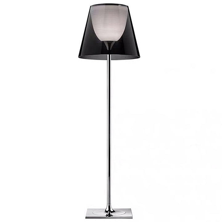 Moderne Minimalistische Stehlampe mit verstellbarem Schirm