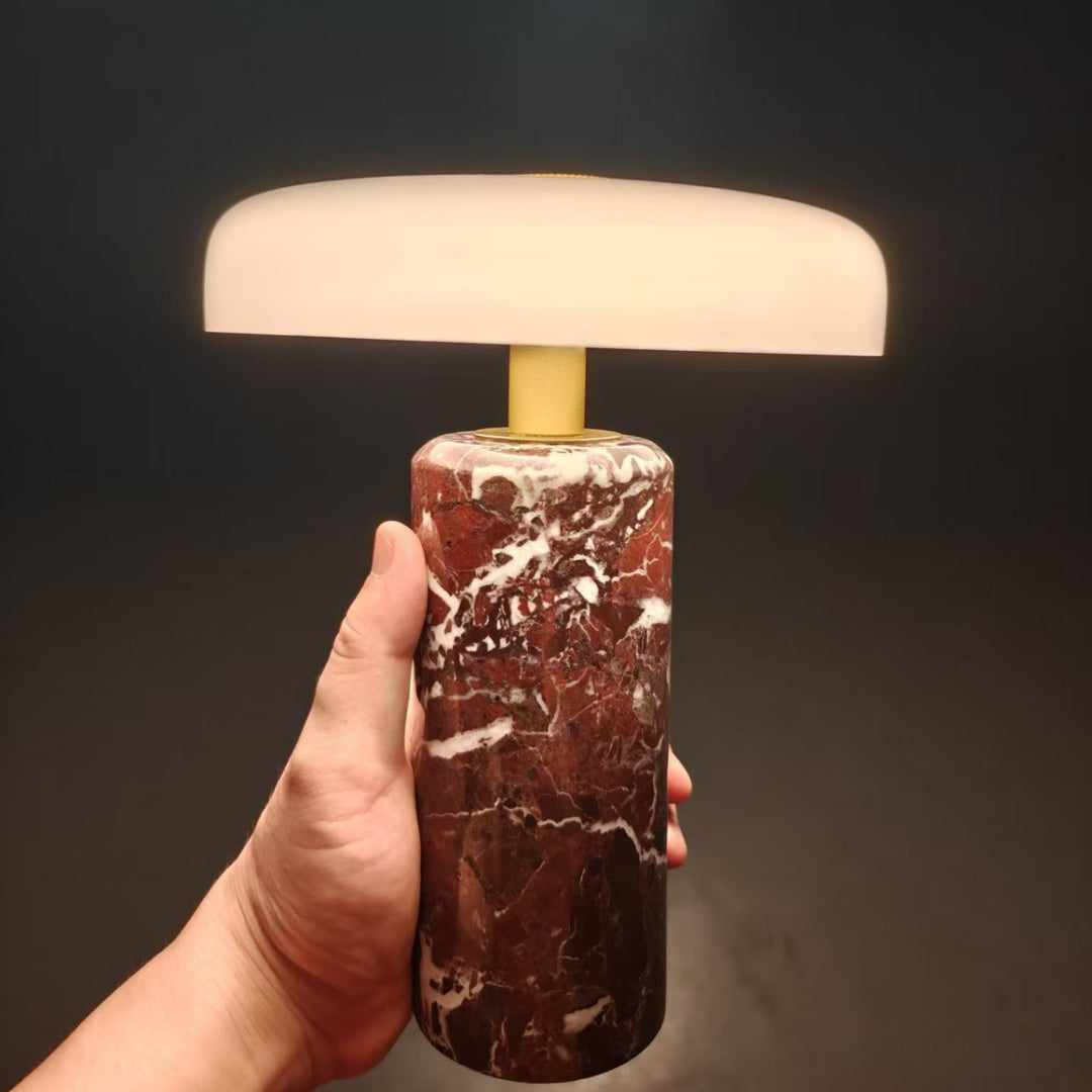 Dekorative Tischlampe