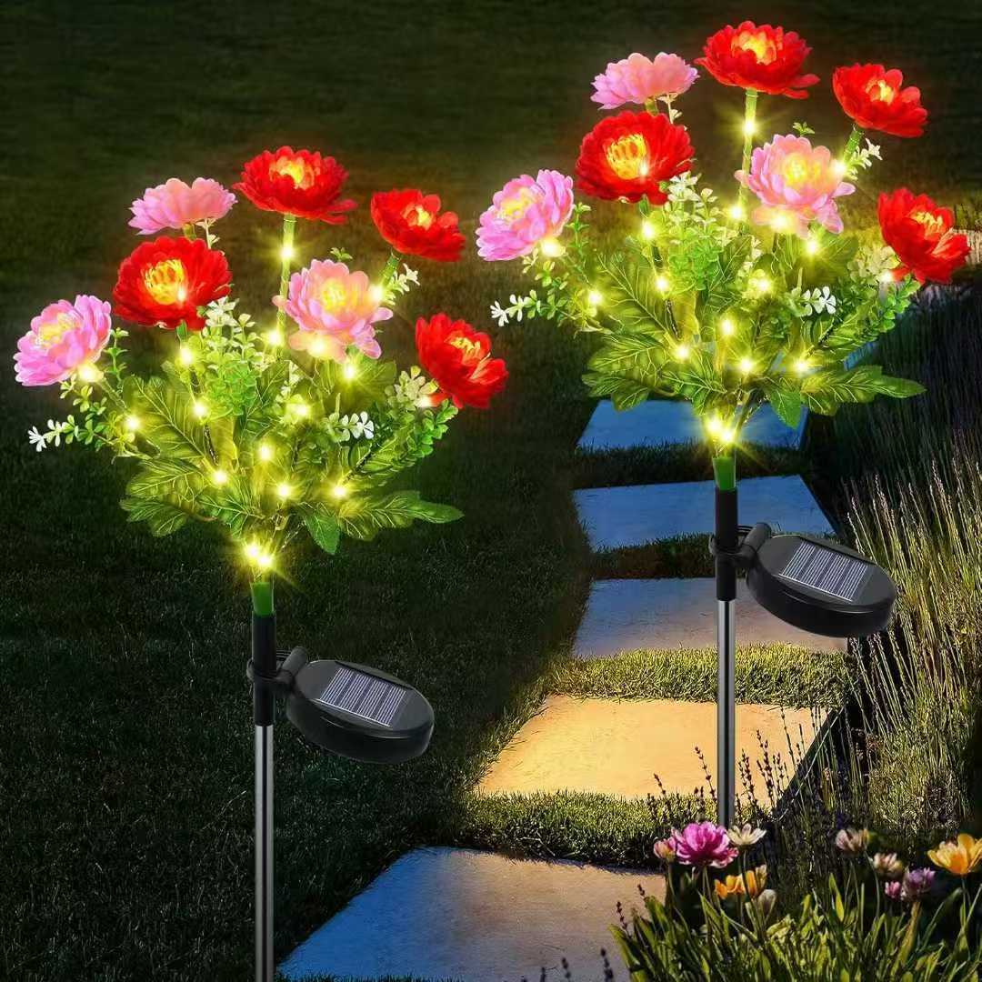 Solarbetriebene dekorative Gartenstele mit lebensechtem Ranunkelstrauß