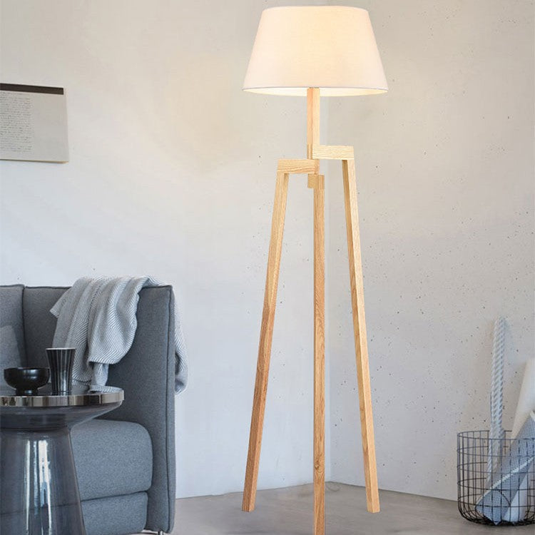 Moderne Holz-Treppe Stehlampe