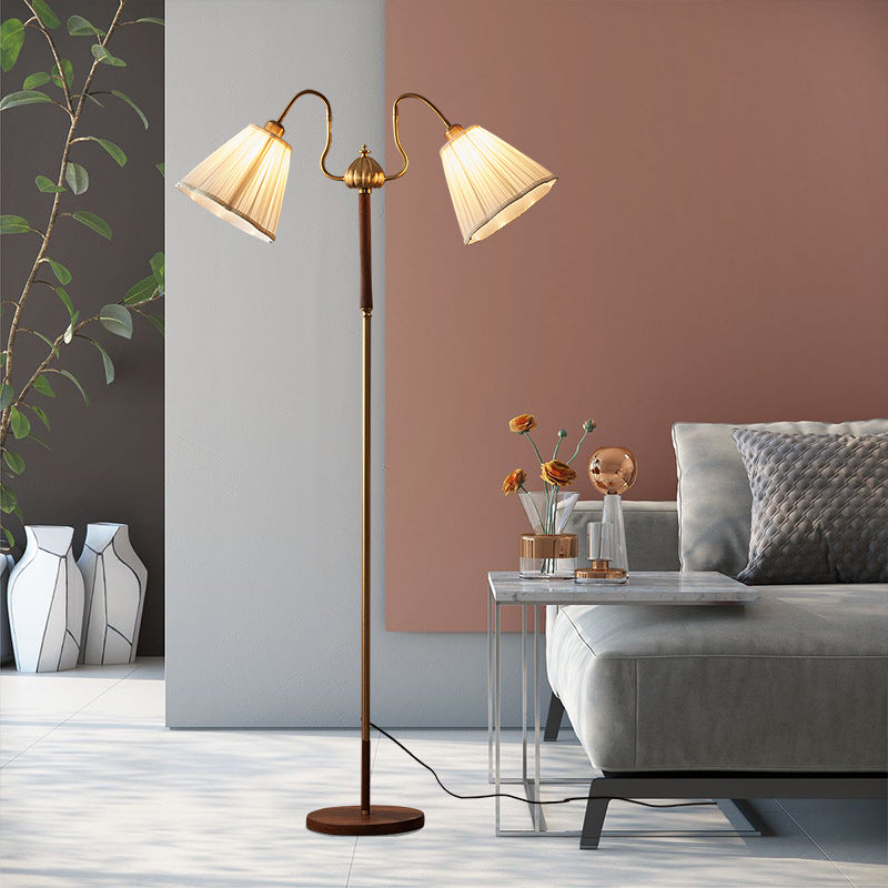 Klassische Doppelton Stehlampe