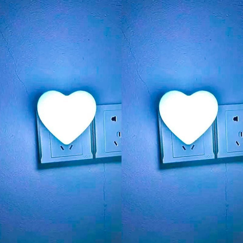 Herzförmiger Plug-In Ambient Nachtlicht mit sanftem LED-Leuchten