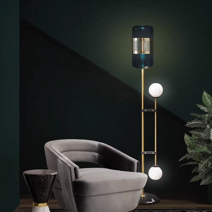 Moderne Statement Stehlampe
