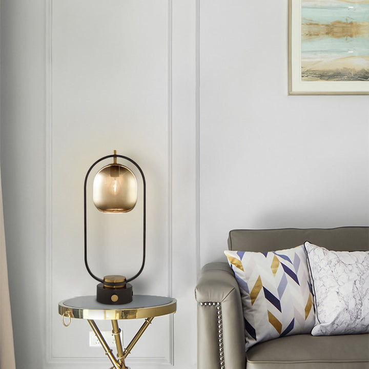 Moderne industrielle Tischlampe