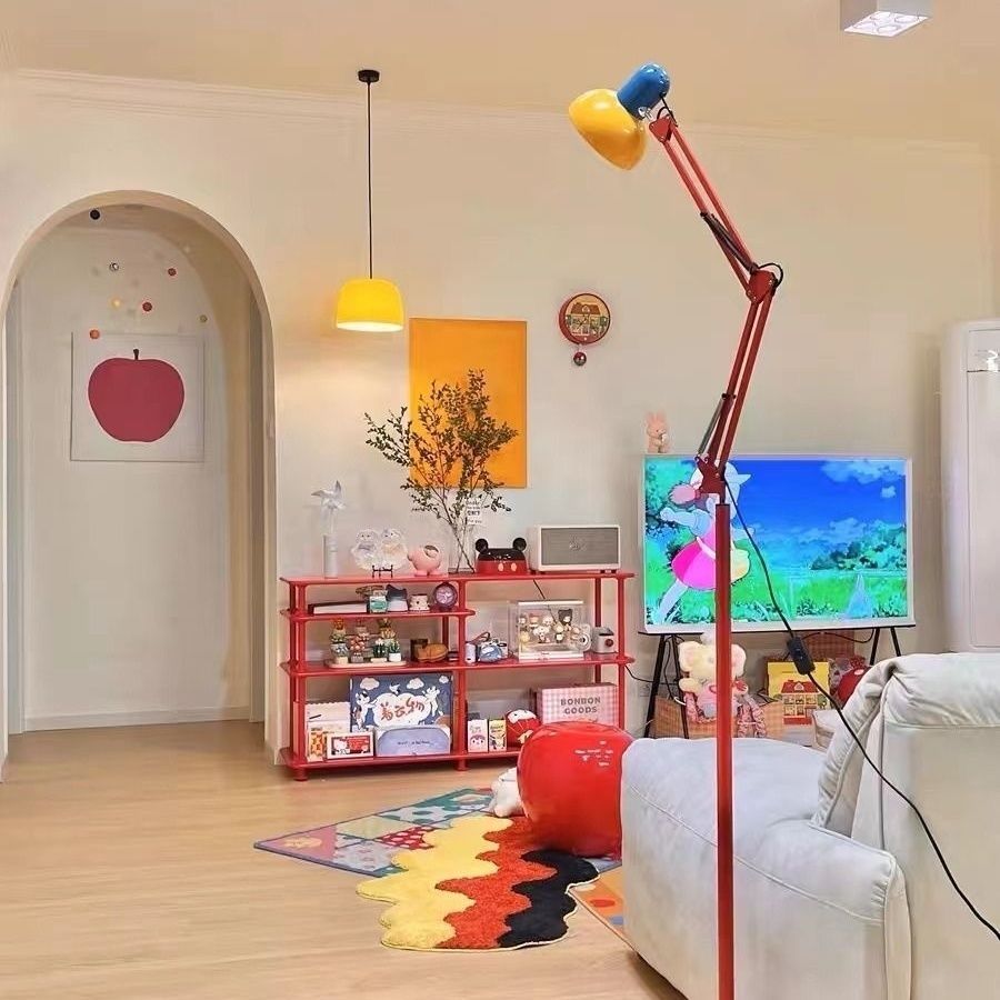 Verstellbare Moderne Stehlampe mit Farbdesign
