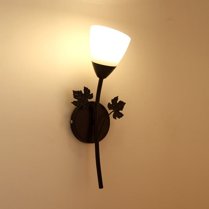Dekorativer Blatt Wandlicht