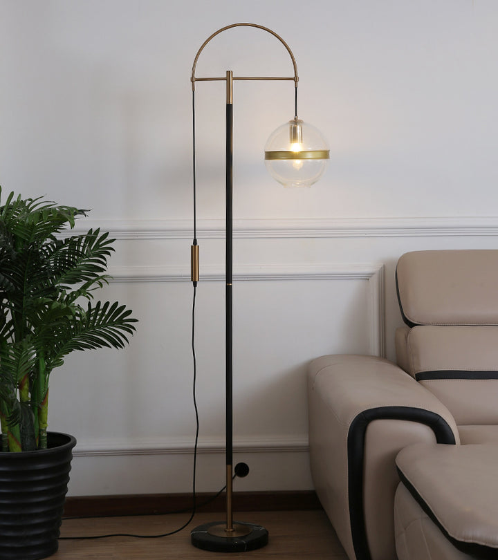 Moderne Minimalistische Stehlampe mit Kugelschirm