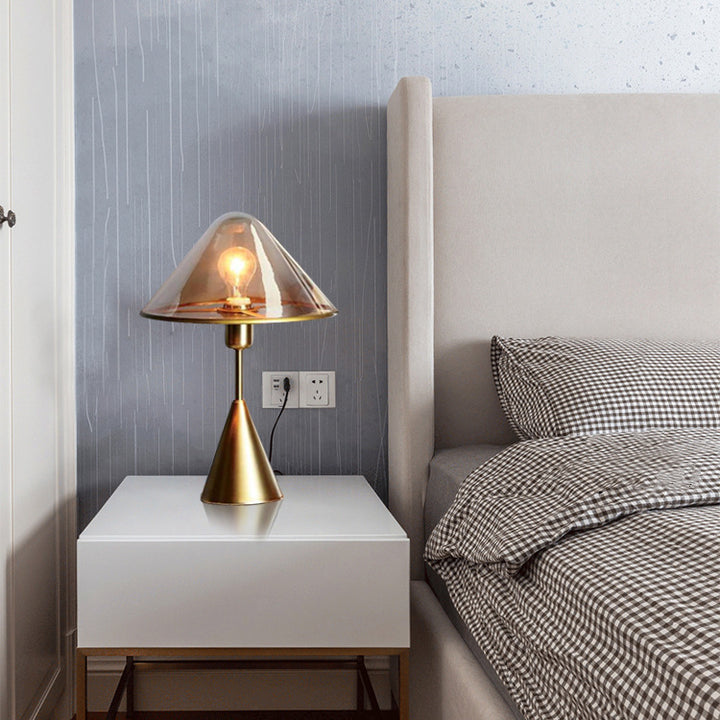 Moderne Kegel Tischlampe