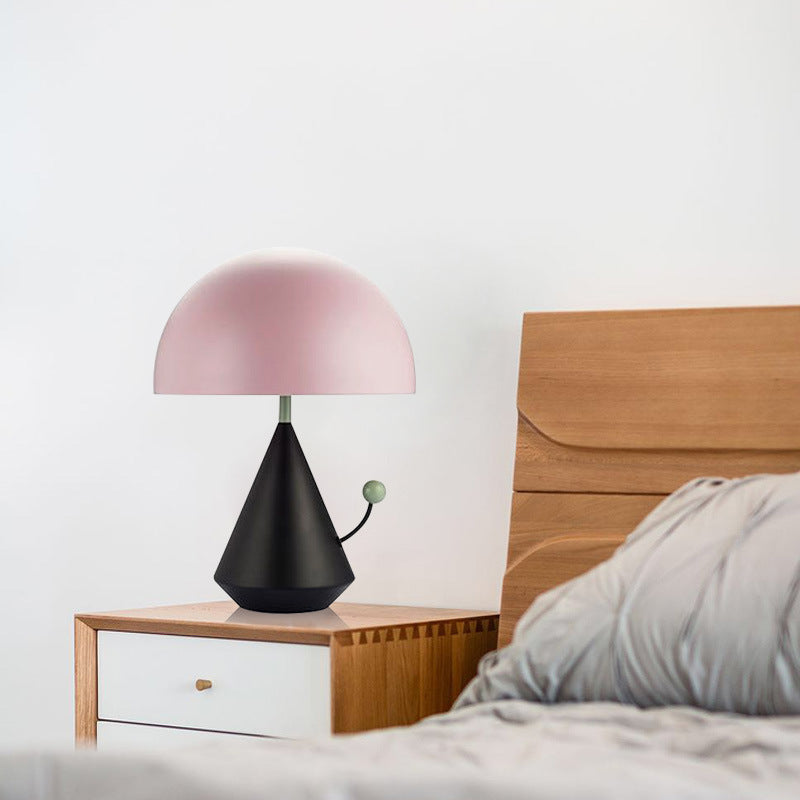Kreative geometrische Tischlampe
