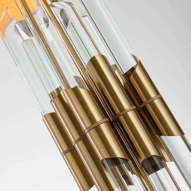Moderne Kristall Tischlampe mit goldenen Akzenten