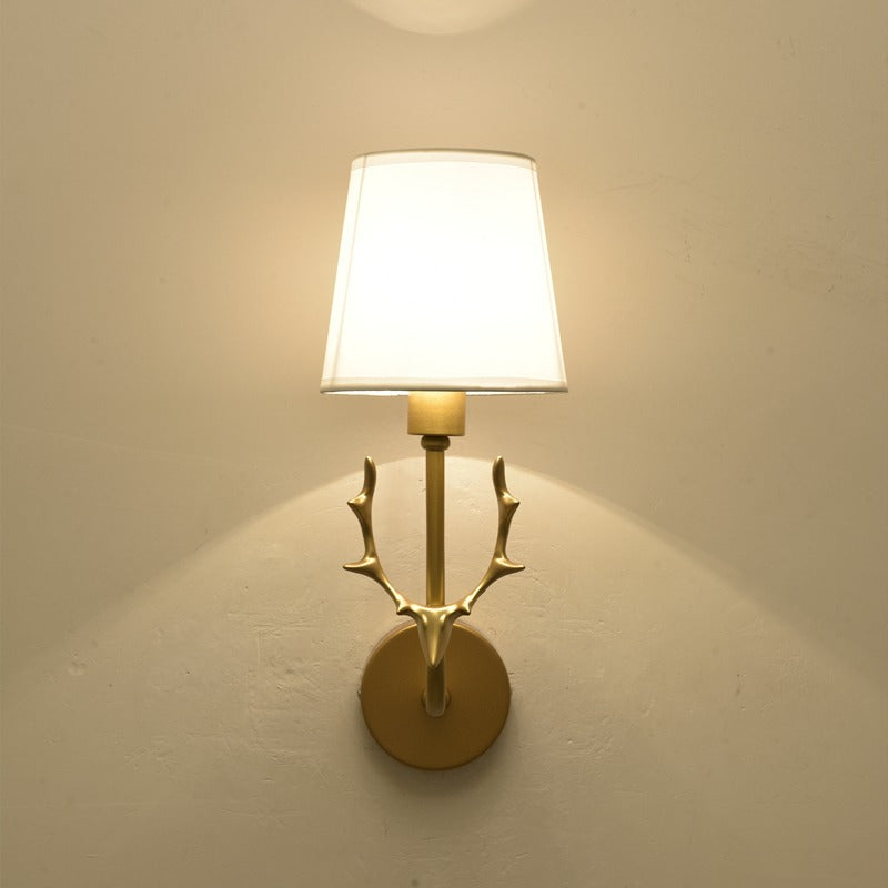 Geweih Wandleuchte