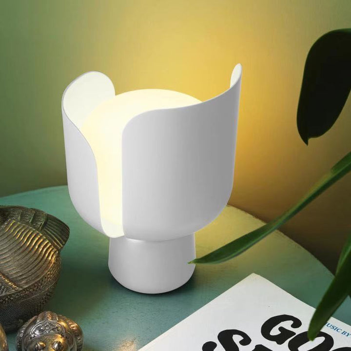 Künstlerische Tischlampe  1790878780