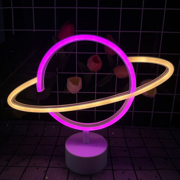 Saturn-inspirierte LED-Orb-Tischlampe mit dual-farbigen Neonringen