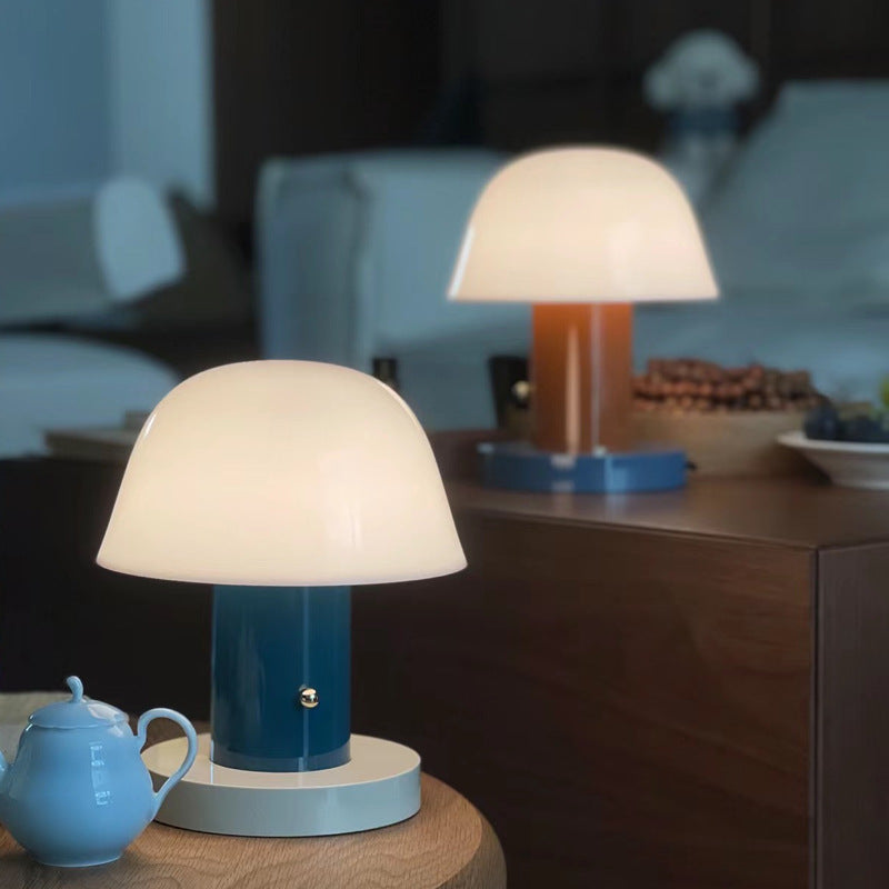 Stylische moderne Tischlampe