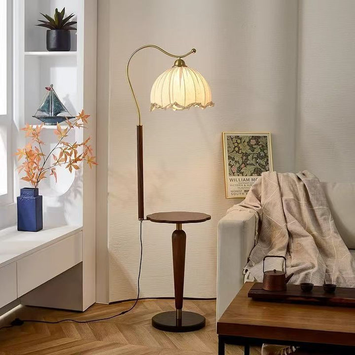 Stylische Geschwungene Stehlampe