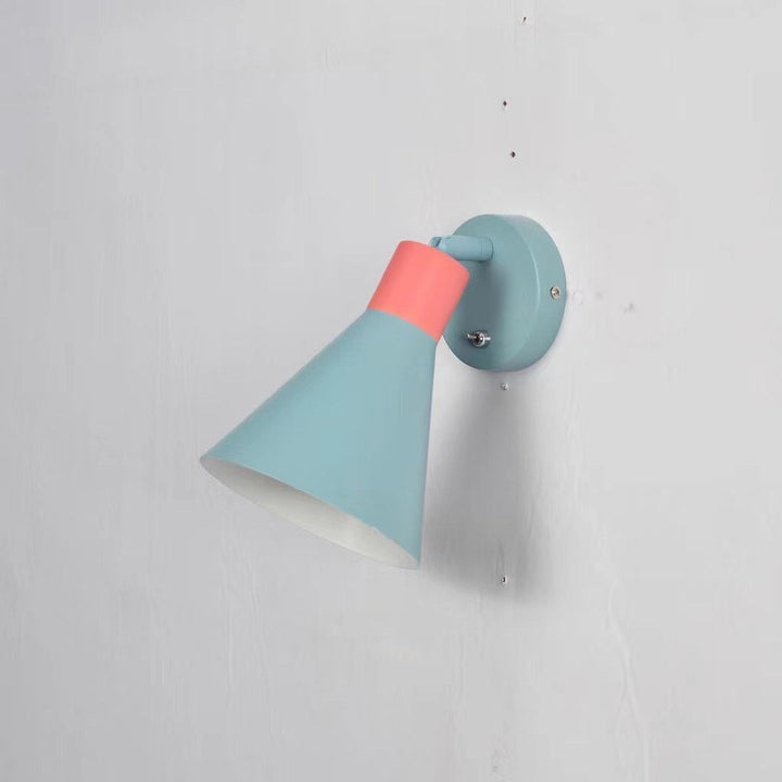 Verstellbare Mid-Century Kegel-Wandleuchte mit schwenkbarem Arm