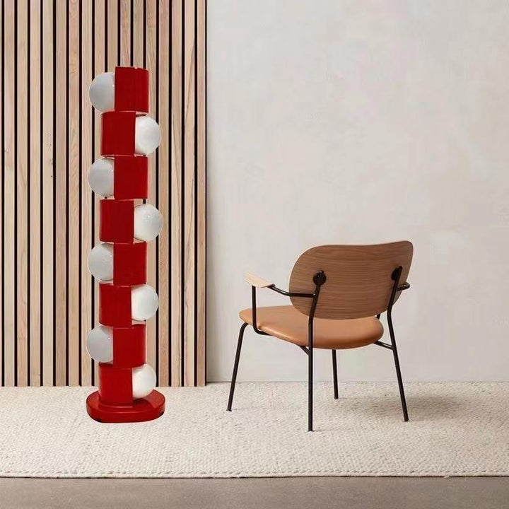 Skulpturale Turm Stehlampe mit modernem Design