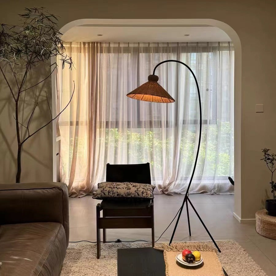 Moderne Gebogene Stehlampe