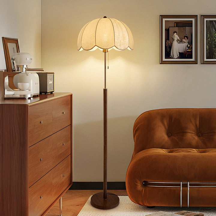 Vintage-inspiriertes Stehlampe