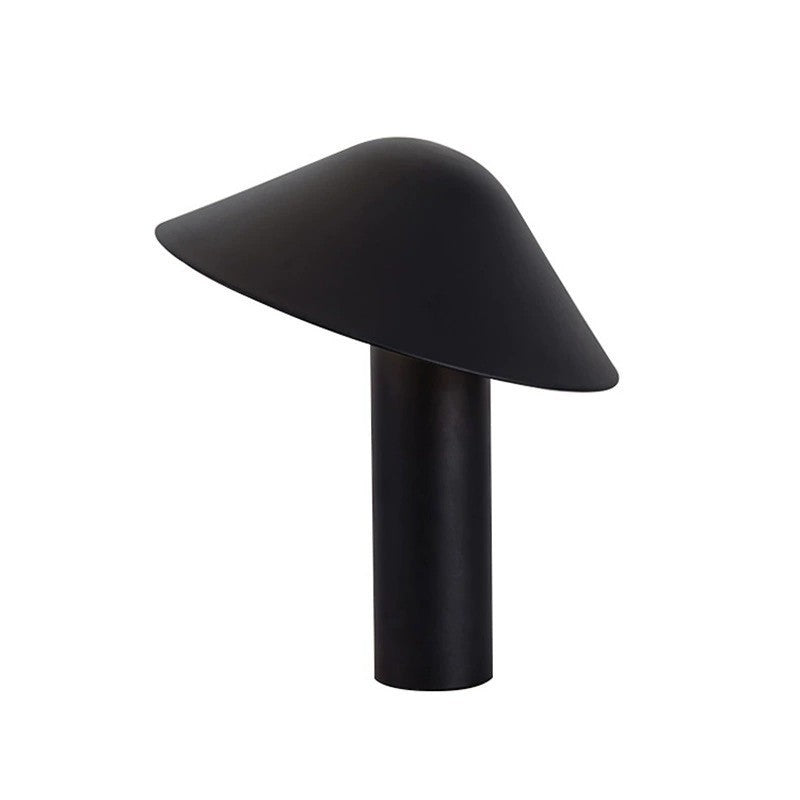 Moderne Minimalistische Tischlampe mit einzigartigem Schirmdesign