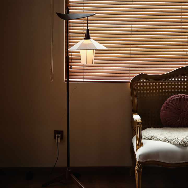 Vintage-inspirierte Stehlampe