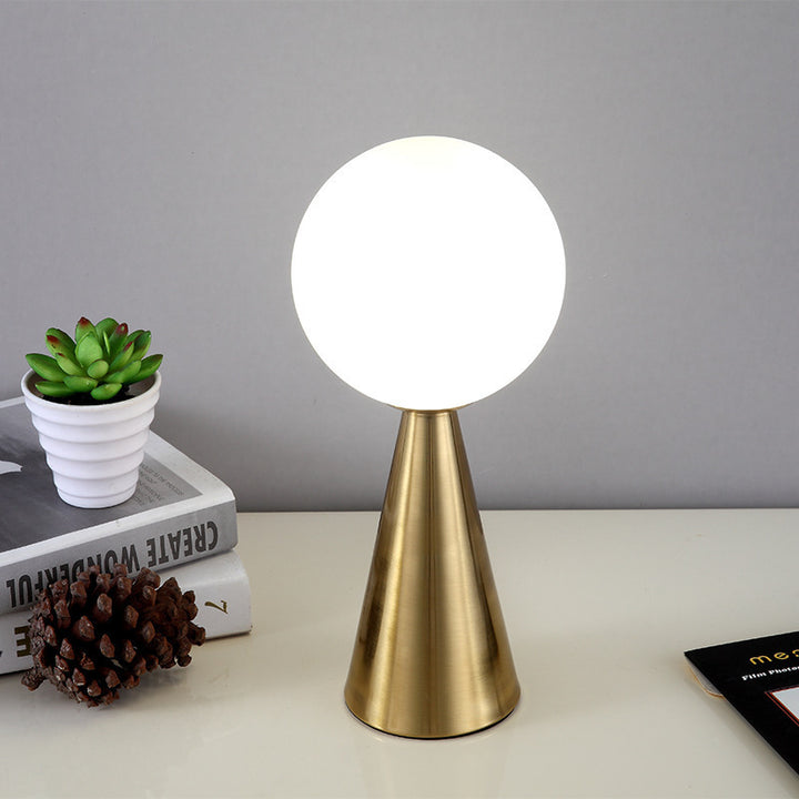 Moderne Minimalistische Tischlampe mit globularer Schirm