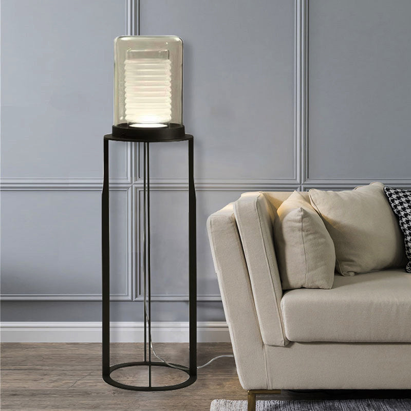 Zeitgenössische Tischlampe mit strukturiertem Glasschirm