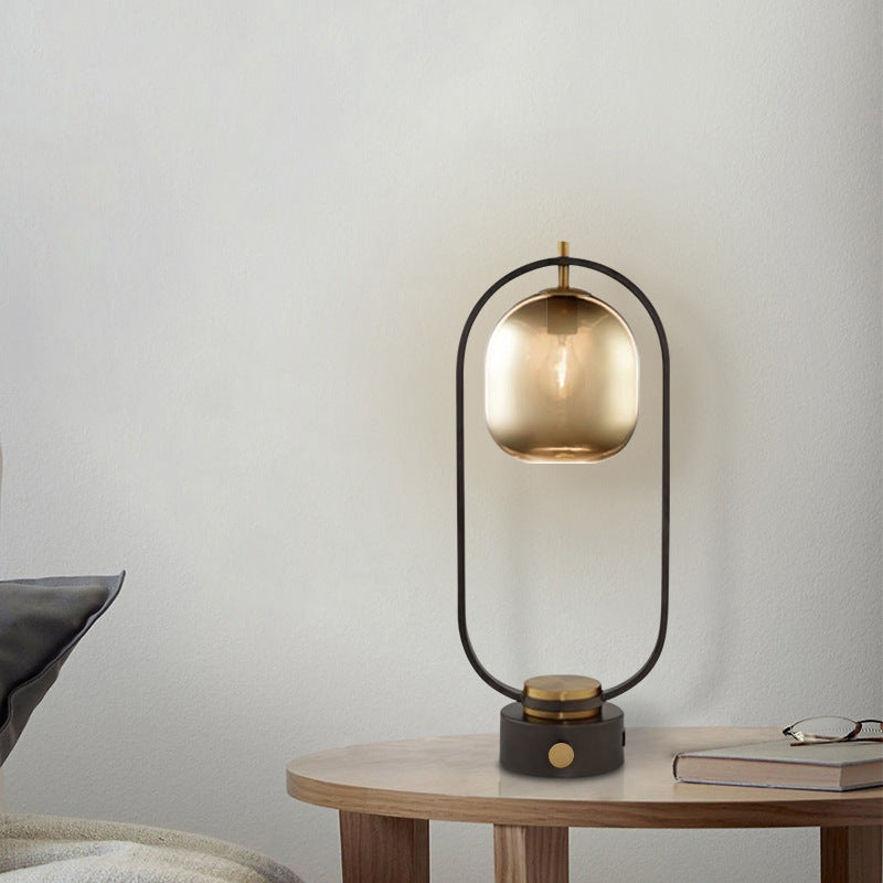 Moderne industrielle Tischlampe