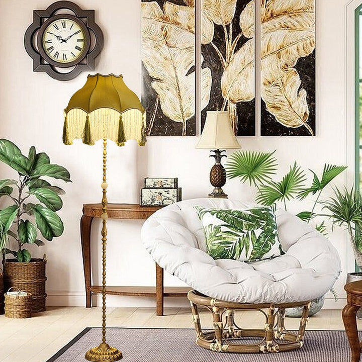 Vintage-inspirierte Stehlampe