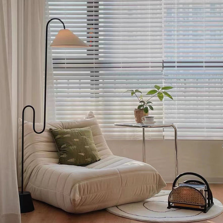 Moderne Kurven Stehlampe