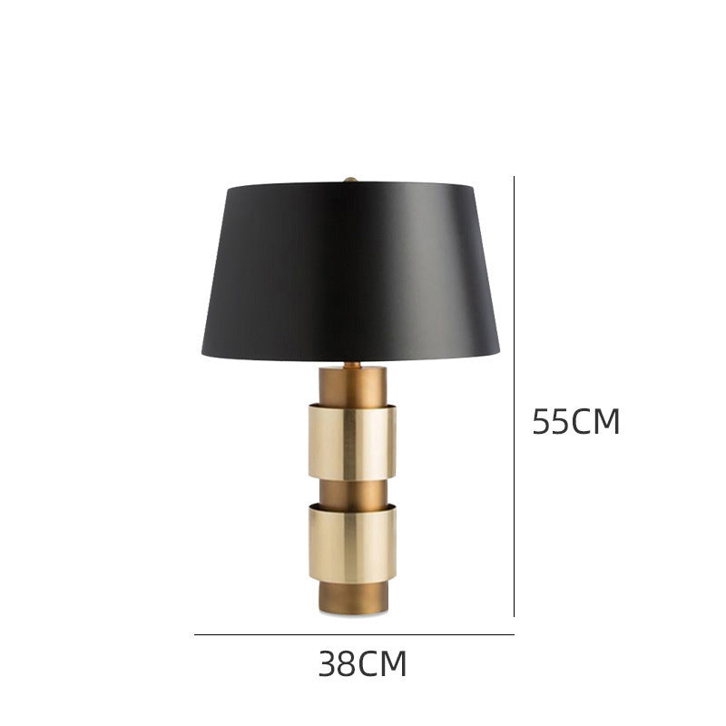 Elegante geometrische Tischlampe
