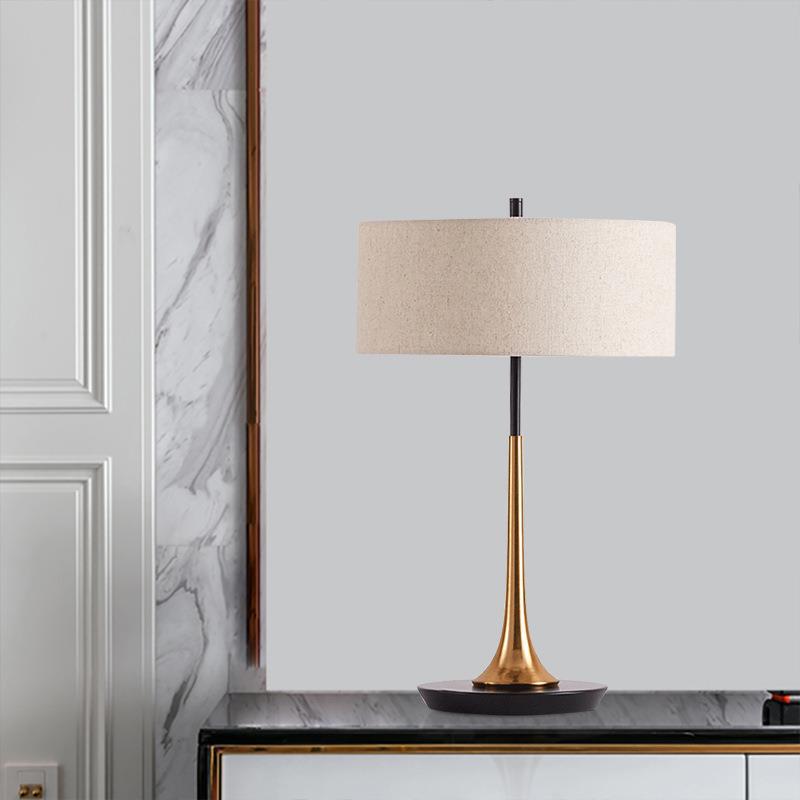 Elegante Tischlampe