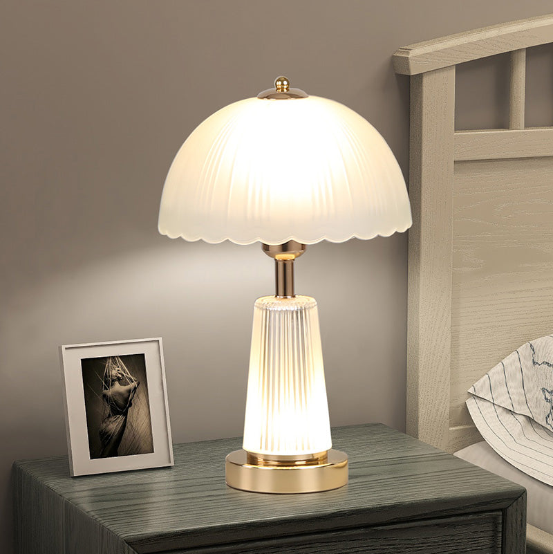 Elegante Glas Schirm Tischlampe