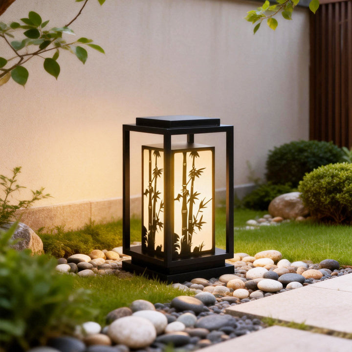 Japanisch inspirierte LED-Außenlaterne mit Holzrahmen