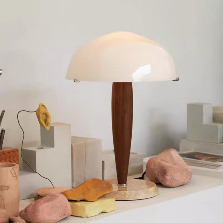 Moderne Tischlampe