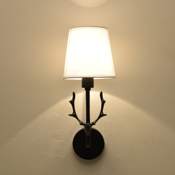 Geweih Wandleuchte