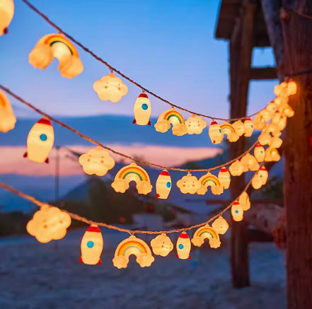 Warme Weiße Stern- und Kugel-LED-Lichterkette mit Batteriepack und wetterfesten Glühbirnen