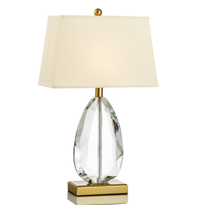 Kristall Tischlampe mit elegantem Schirm