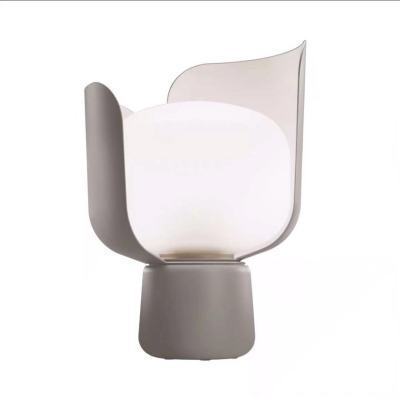 Künstlerische Tischlampe  1790878780