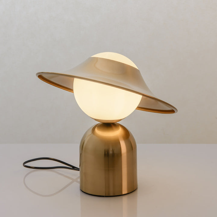 Moderne Schreibtischlampe mit einzigartigem Schirm