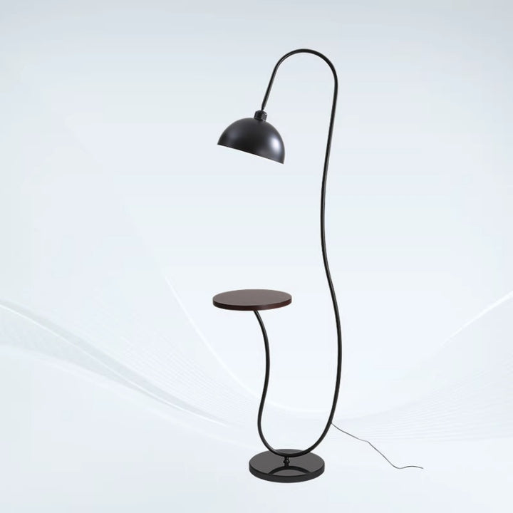 Moderne funktionale Stehlampe mit integriertem Beistelltisch