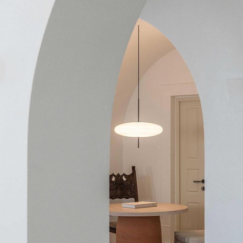 Moderne minimalistische Pendelleuchte