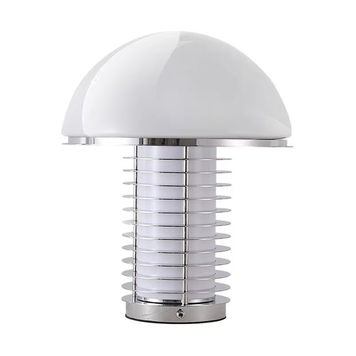 Stilvolle moderne Tischlampe mit dekorativem Metallfuß
