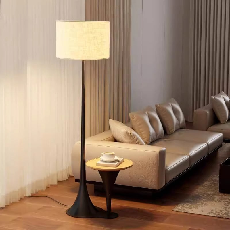 Moderne elegante Stehlampe